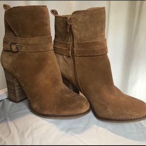 Luck Brand Latonya Block Heel Ankle Boot Size 9.5